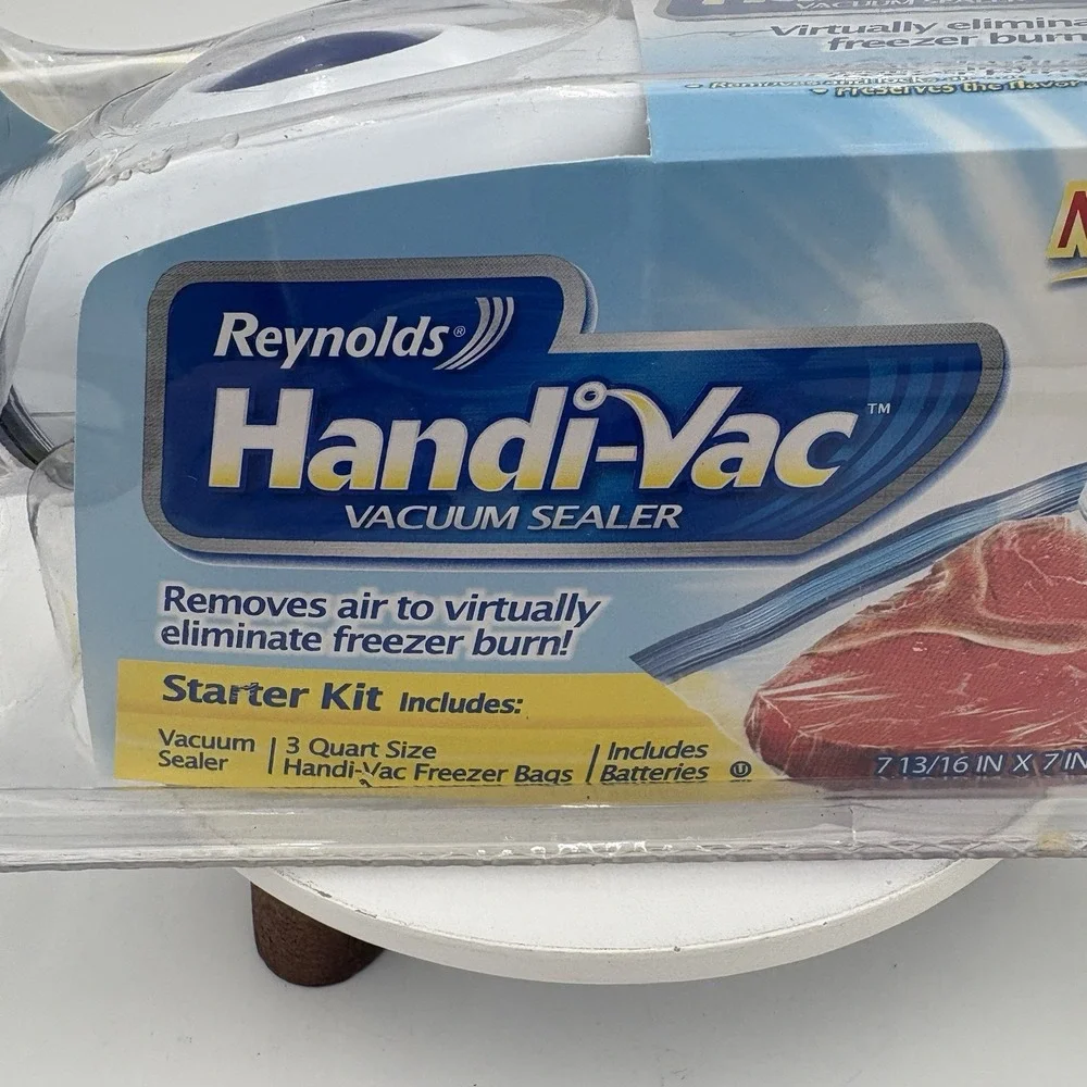 Reynolds Handi-Vac Handheld‎ Vacuum Sealer Starter Kit Food Storage NEW SEALED
